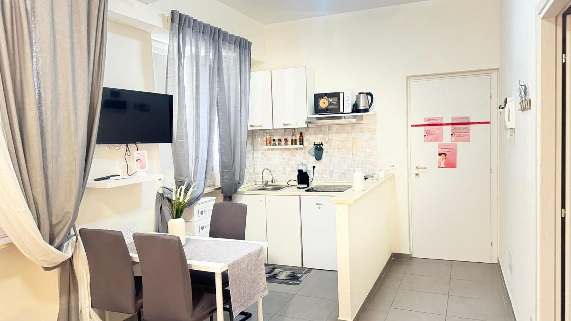 Gemelli Tre Hotel Rome Bagian luar foto