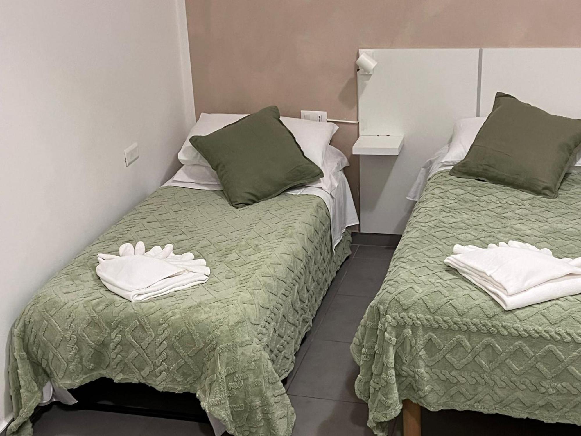 Gemelli Tre Hotel Rome Bagian luar foto